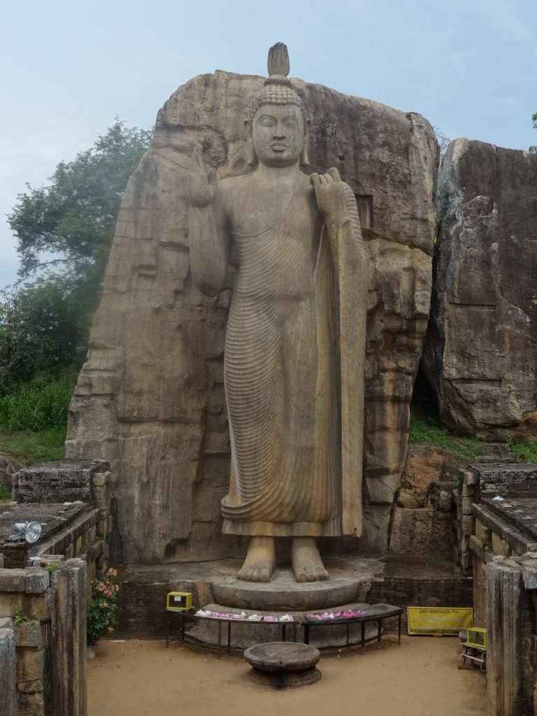 Avukana Buddha statue