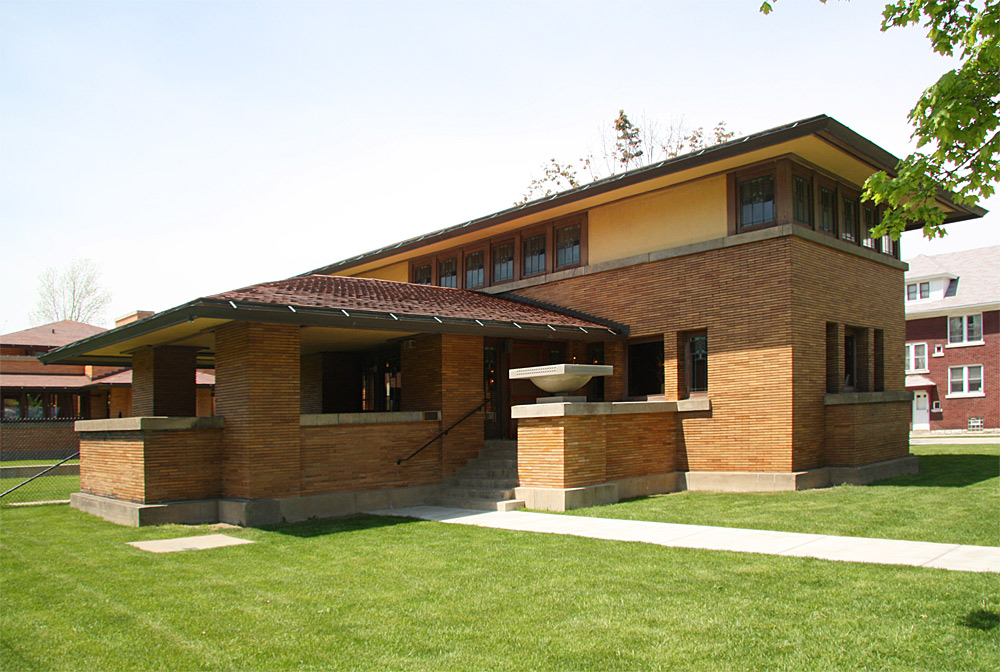 Martin_Complex_-_Barton_House_2007