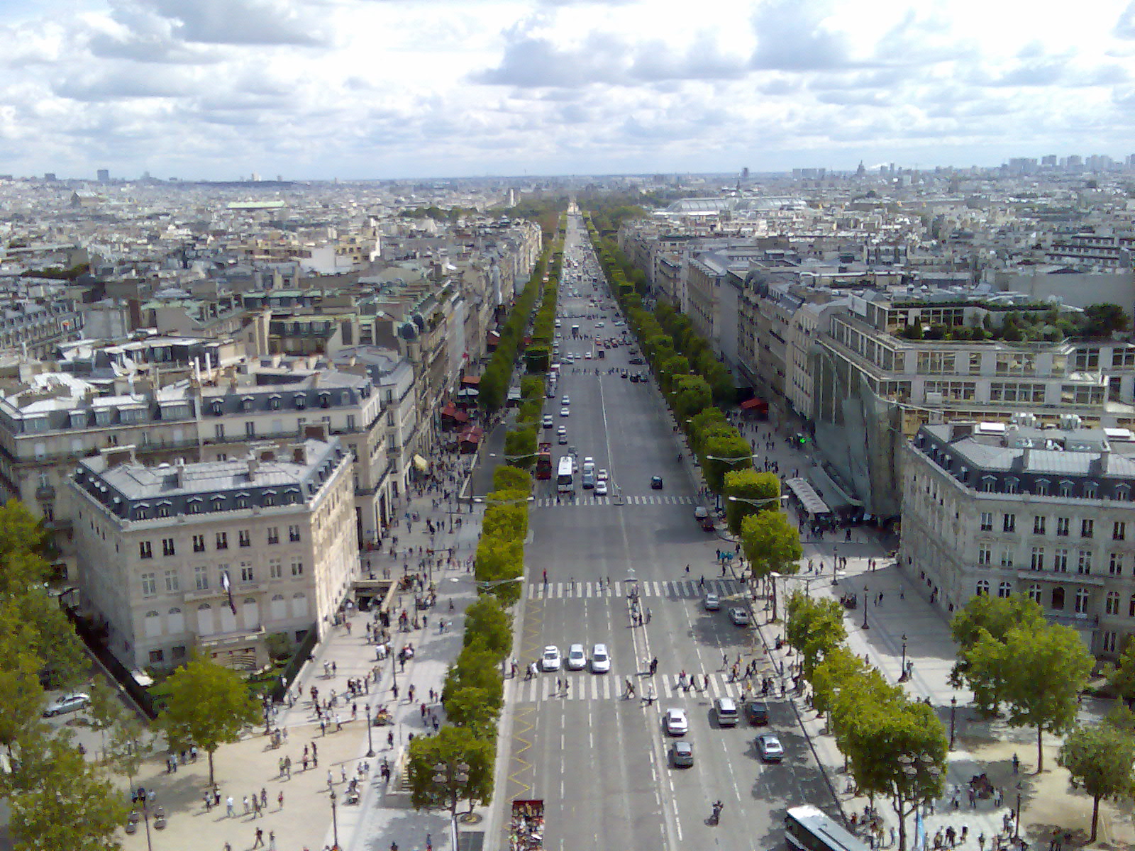 Champs-Elysees