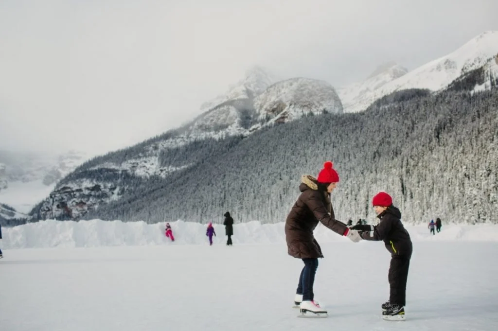Skating on Lake Louise﻿