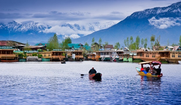 The Magic of Houseboats in Kashmir