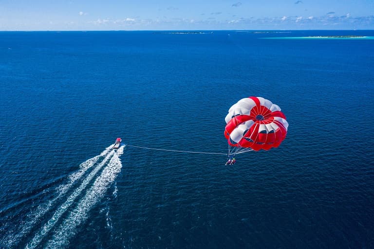 Parasailing-in-maldives