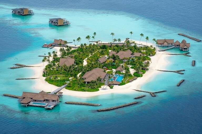 Nalaguraidhoo Island in Maldives