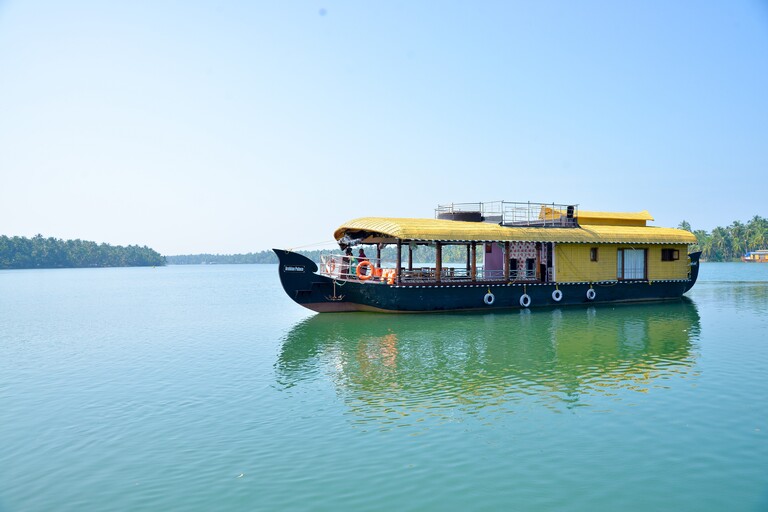 Kerala Houseboat