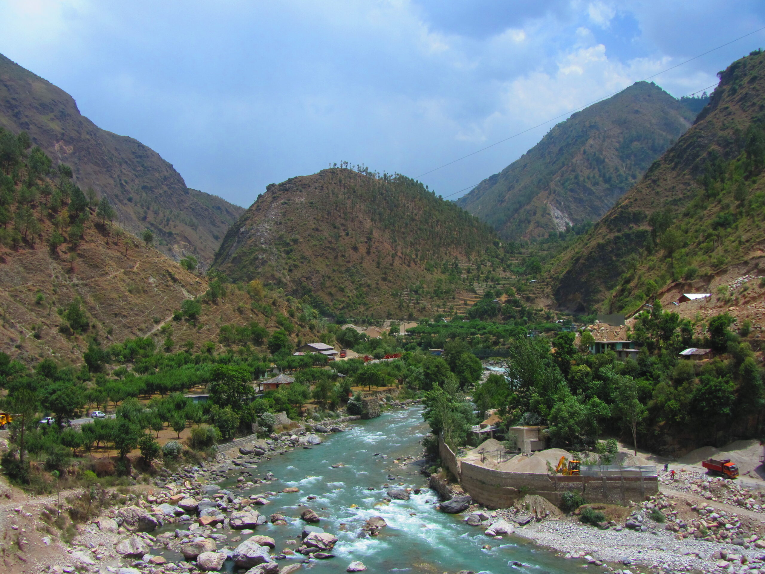 5_Beas_River_south_of_Manali_Himachal_Pradesh_India