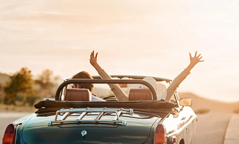 19 Essential Items for a Trip around the World