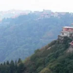 Trek in the Valley of Flowers in your next Uttarakhand tour