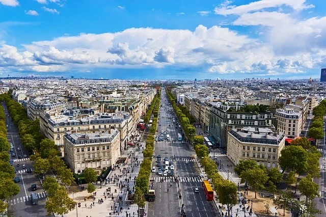 Champs-Elysees
