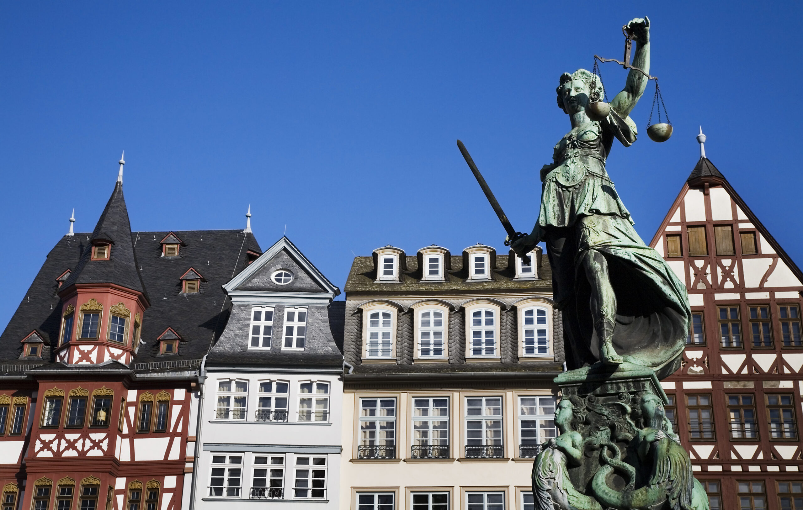 travel attraction sight Frankfurt Deutschland german buildings architecture old traditional historic original bavarian square platz city town centre center detail part vertical statue sculpture detail details bronze copper places of interest tourist attra