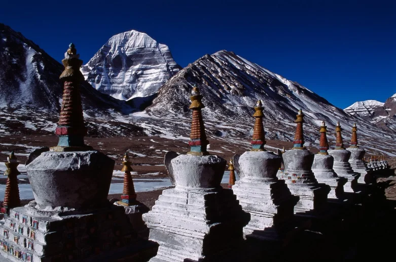 Mont-Kailash-Kailash-Mansarovar-Guide-1