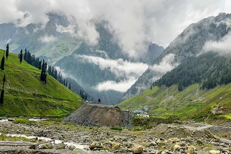 Sonmarg: Nature, adventure, and cuisine