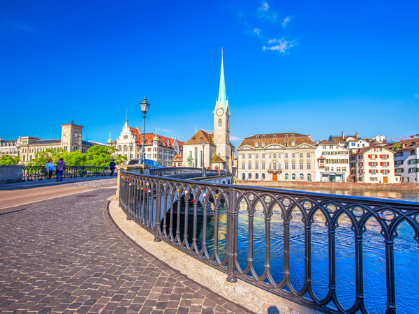 Paris and Swiss