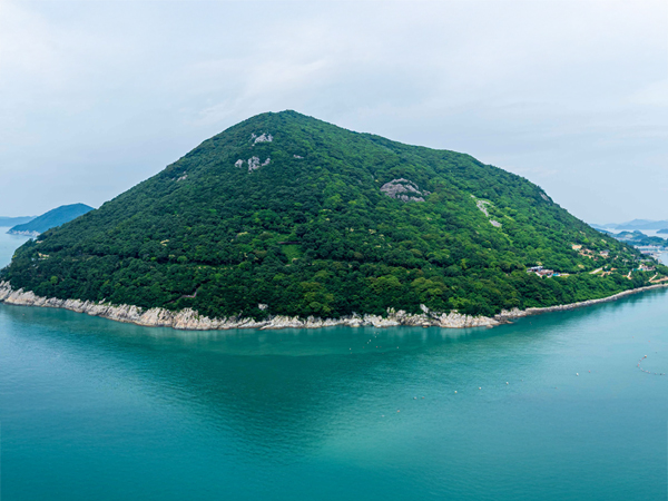Discover South Korea With Jeju Island